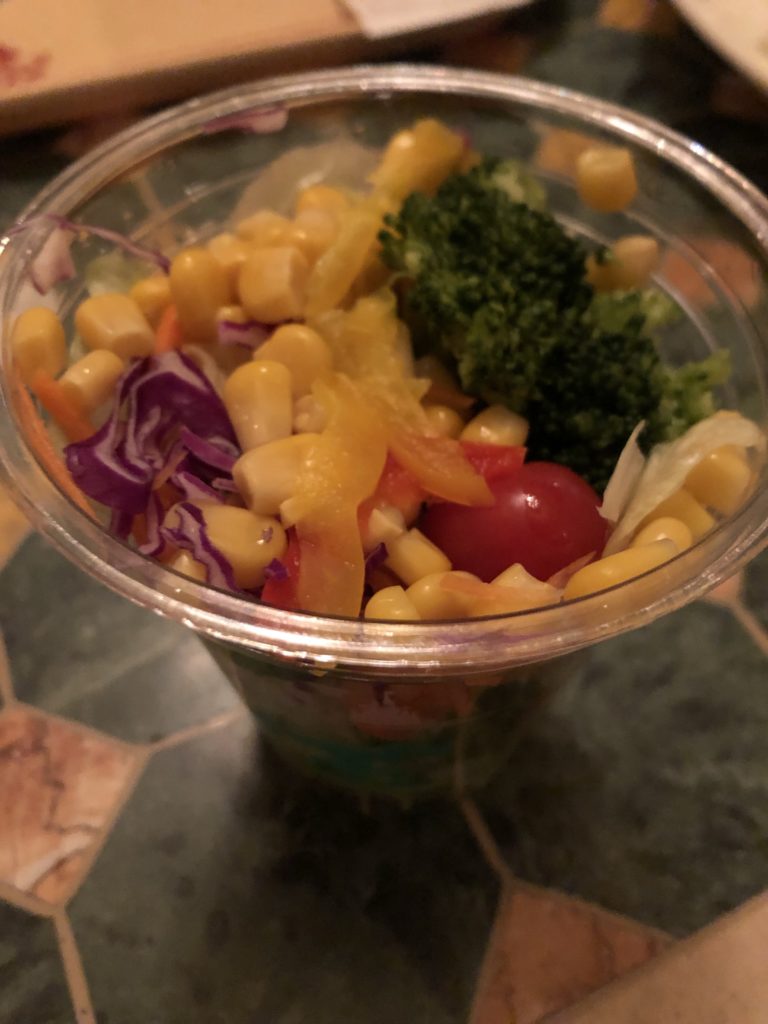 カップサラダ Kpdreviews ディズニーパークフードレビュー